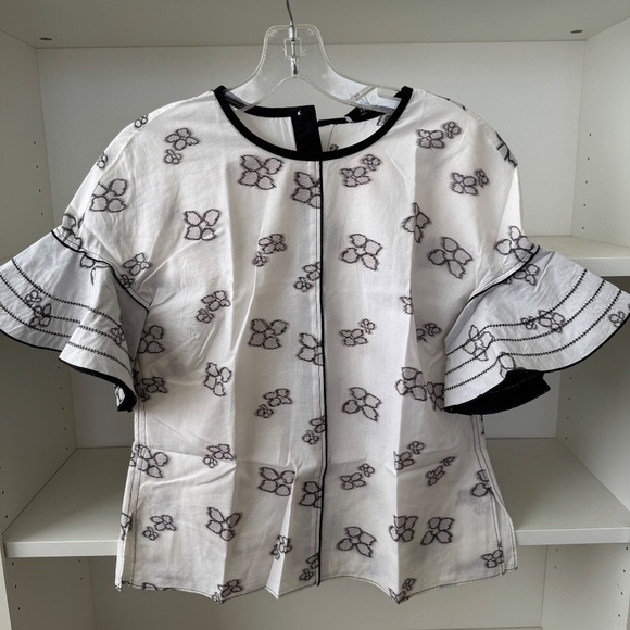10 CROSBY DEREK LAM Floral Ruffle Sleeve Top - Picture 6 of 8